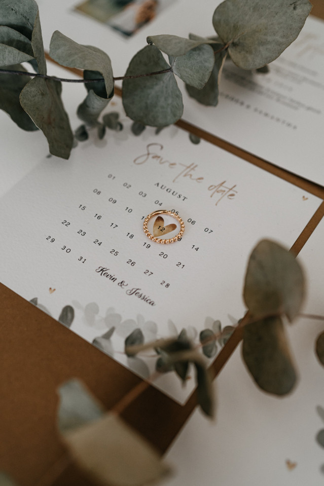 Save the Date Karte mit edlem eukalyptus