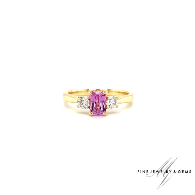 Marcel VErmeulen roze saffier en diamant verlovingsring
