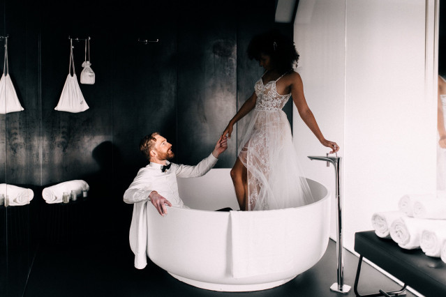 bruidssuite met jacuzzi in Amsterdam met bruidspaar