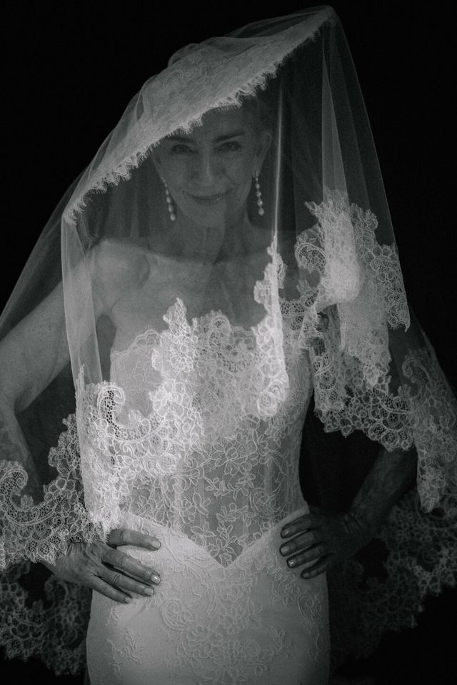 robe avec détails en dentelle de justin alexander