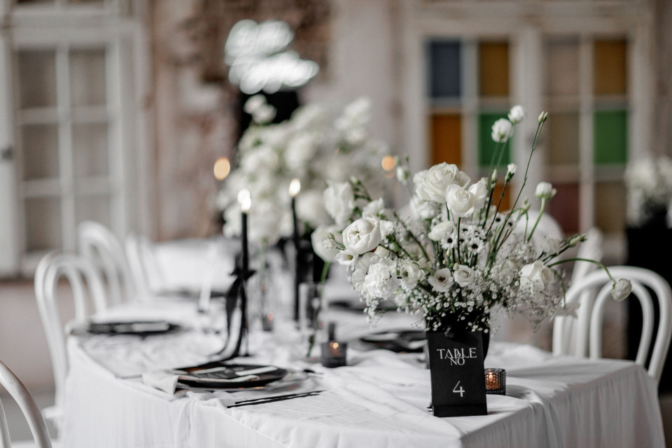 Weddingplanner Whispered Vows Weddings details