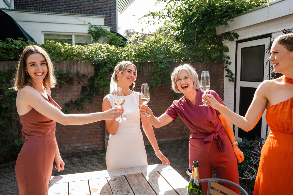 Semi-Formal Wedding Attire: What to Wear