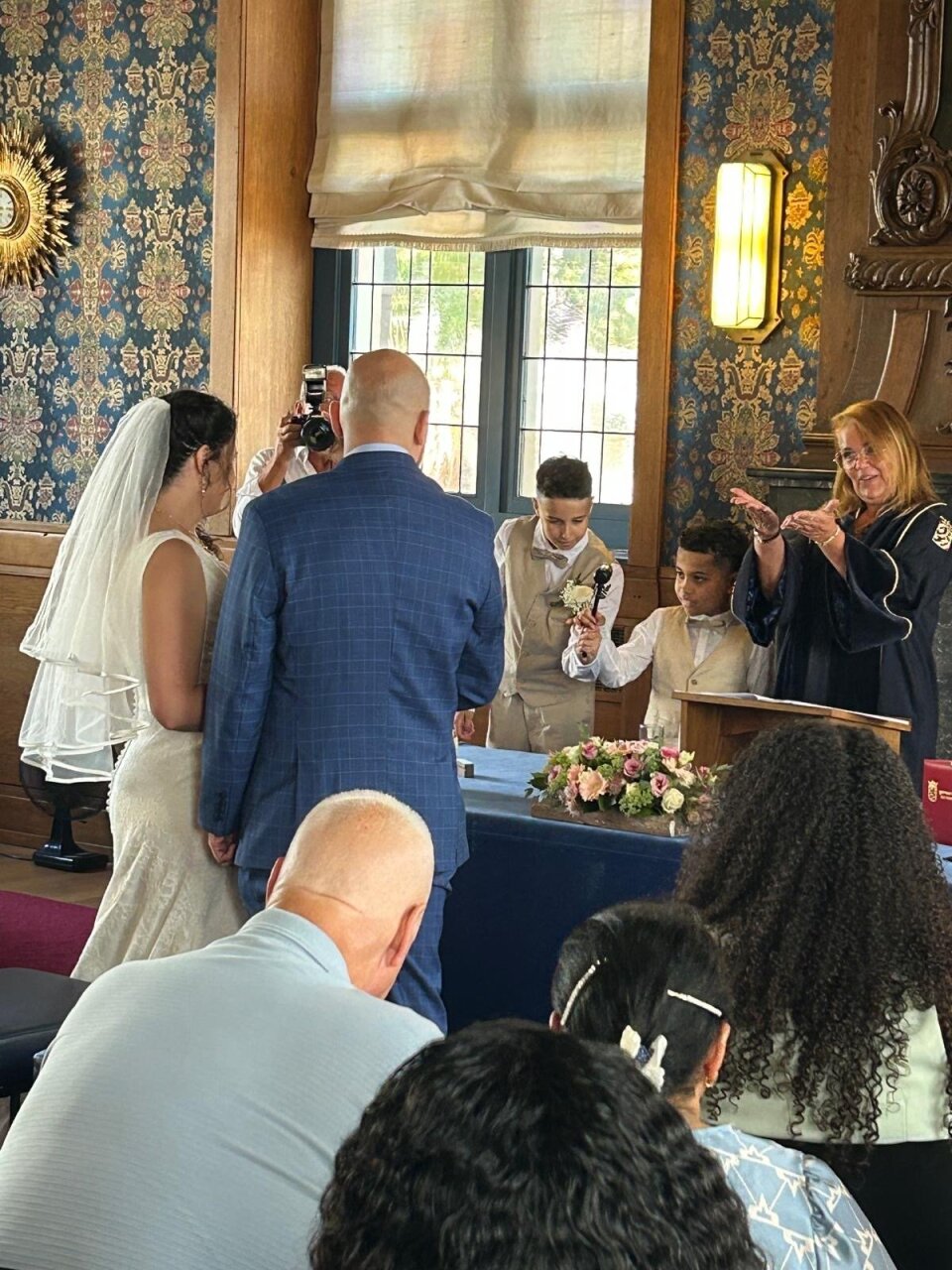 Trouwambtenaar Ca-ring Wedding Ceremonies impressie 4