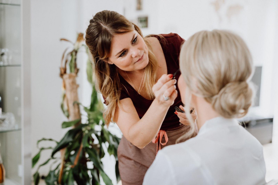 Bruidsmake-up door Brides &amp; Friends Agency overzicht