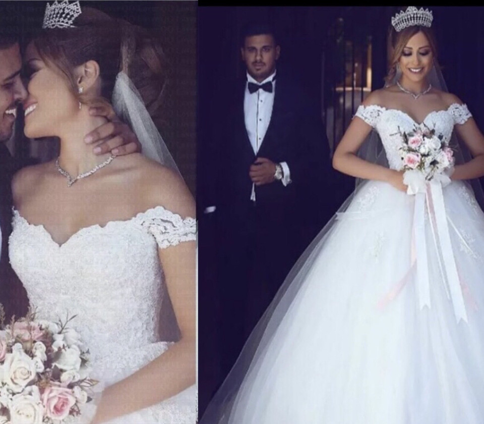 Trouwjurk van Karin's Bridal details