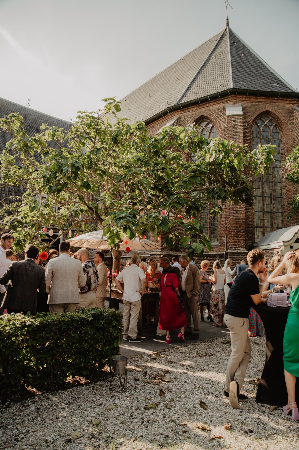 Romantiek in fuchsia bij de Noorderkerk