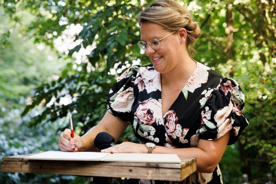 Trouwambtenaar Elianne Trouwt impressie 