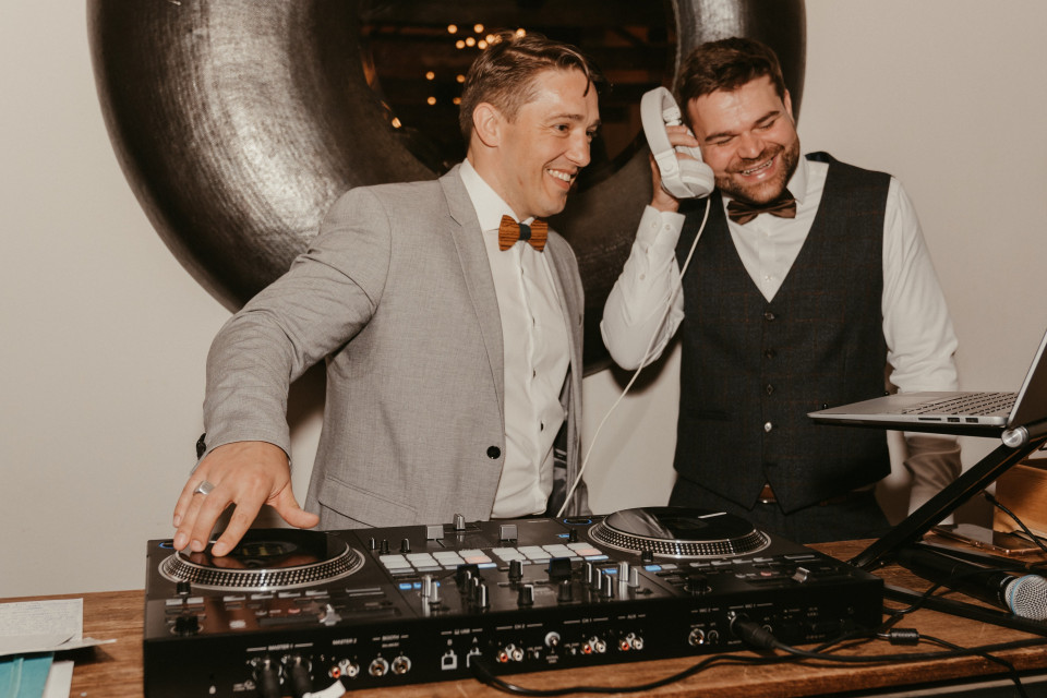 Entertainment boeken bij Katja Sing - Hochzeitsmoderatorin, Traurednerin &amp; Sängerin