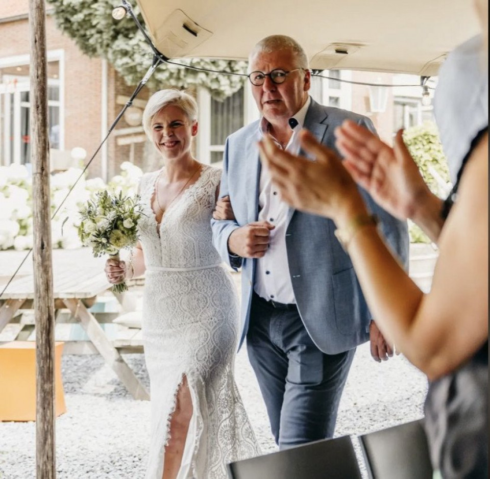 Trouwjurk van Bruidsboutique Sjiek impressie 2