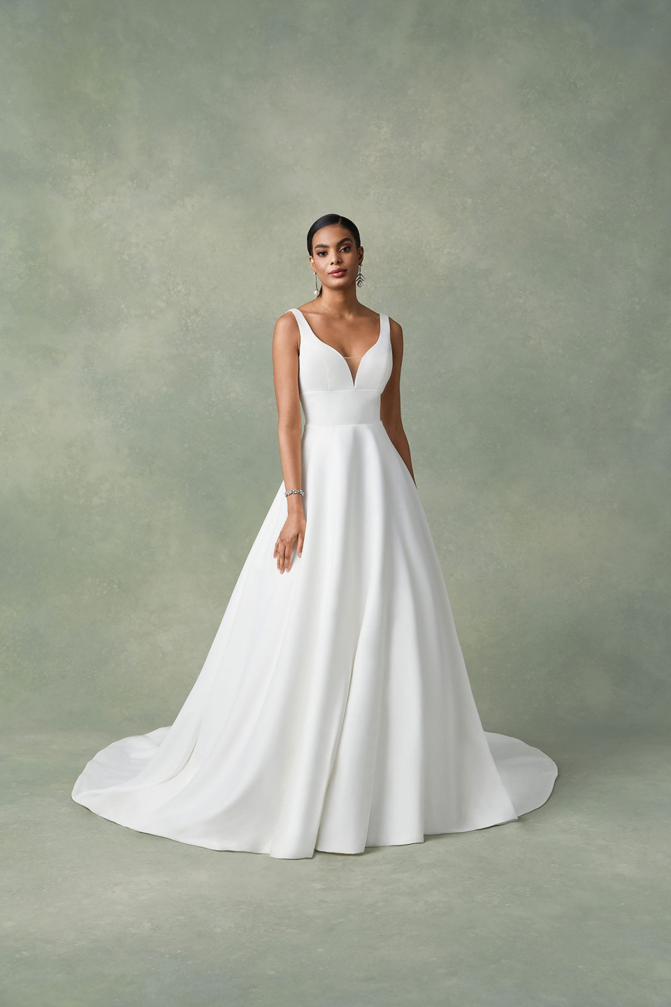 de allure bruidsjapon is een mooie, elegante trouwjurk