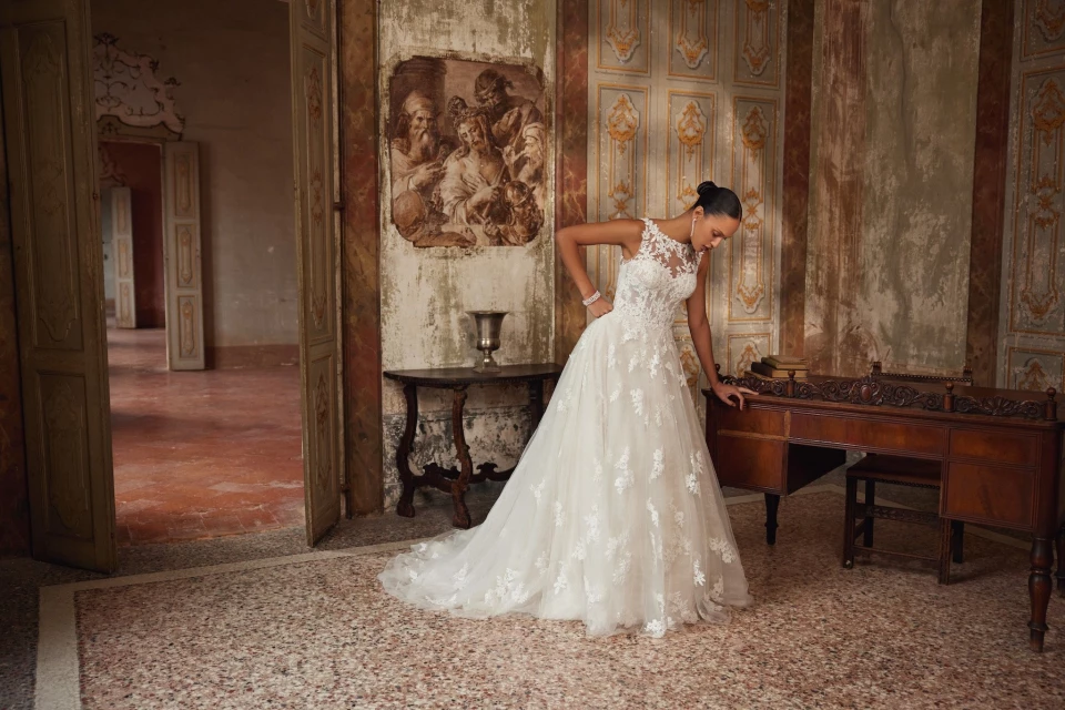 Romantische Italiaanse trouwjurken | L'Amore van Justin Alexander