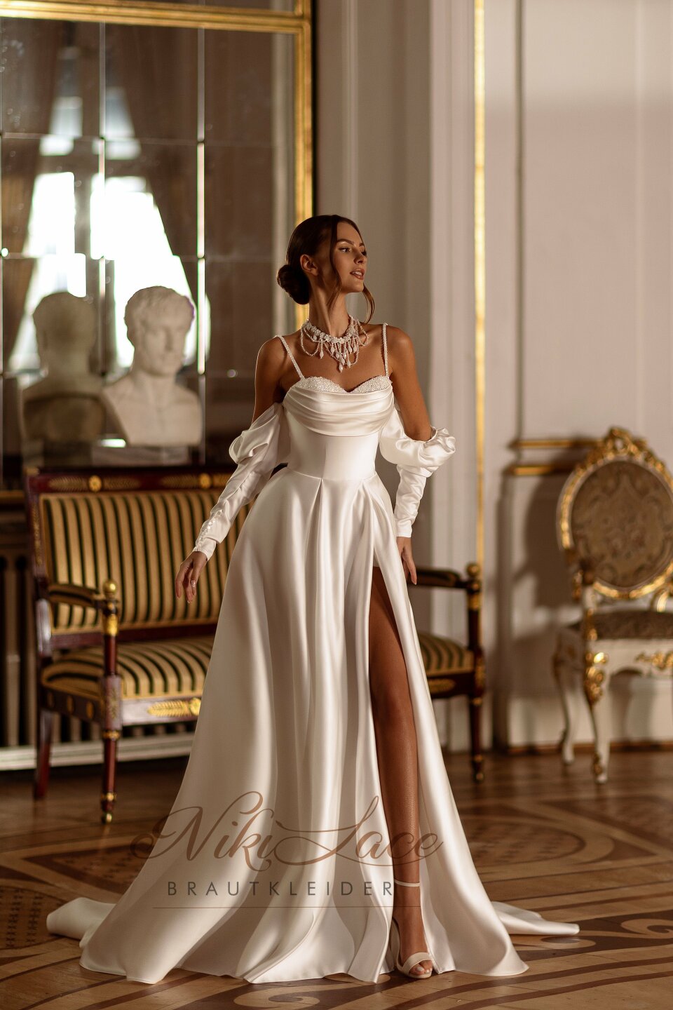 Trouwjurk van Niki Lace Brautkleider overzicht