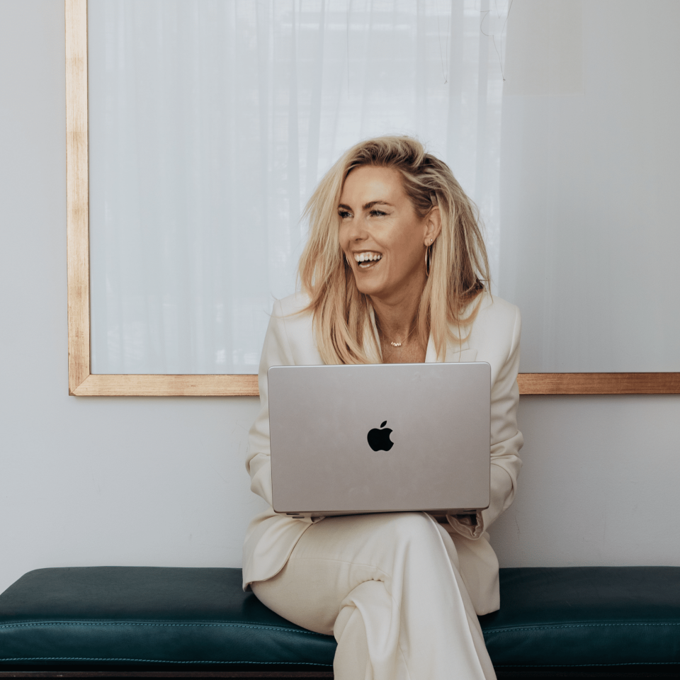 The Ultimate 12-Month Wedding Planning Checklist for 2026