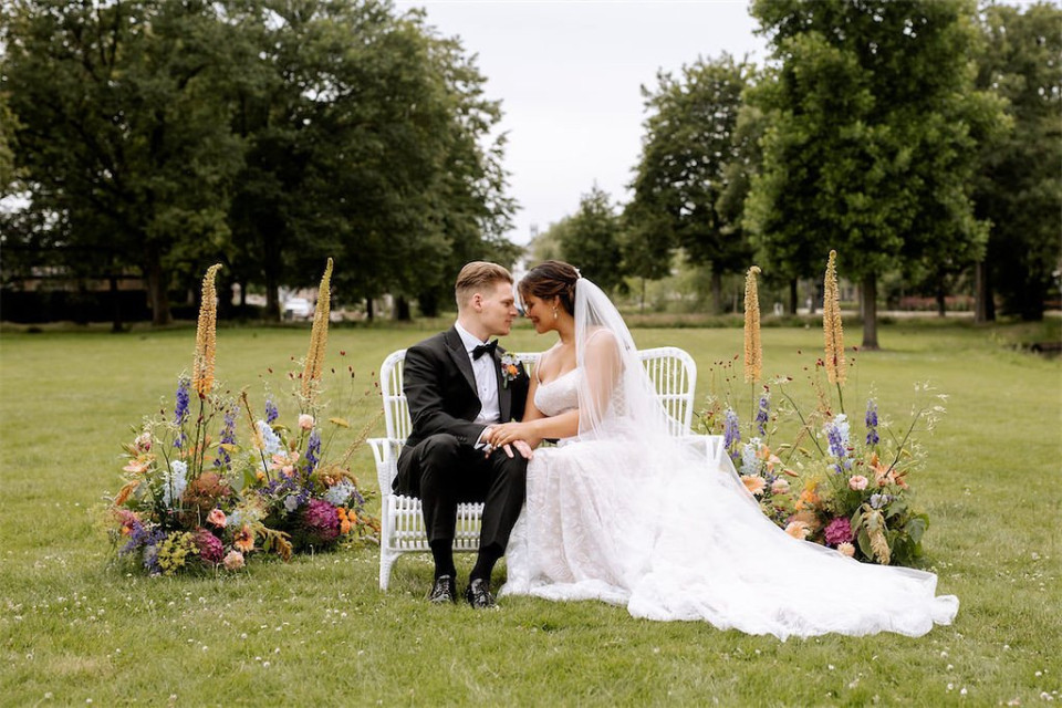 Trouwjurk passen bij Peachful Bridal Boutique