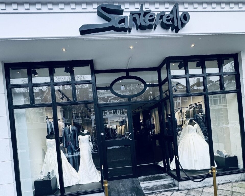 Trouwjurk passen bij Santerello Bruidsmode
