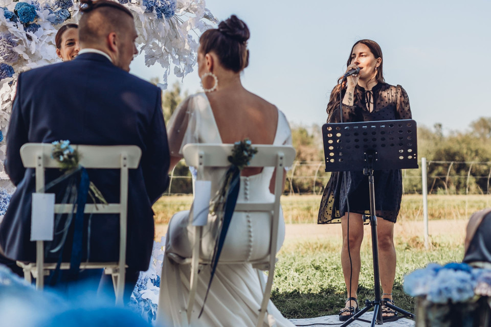 Muziek van Selina Aladar - Exclusive & Professional Singer details