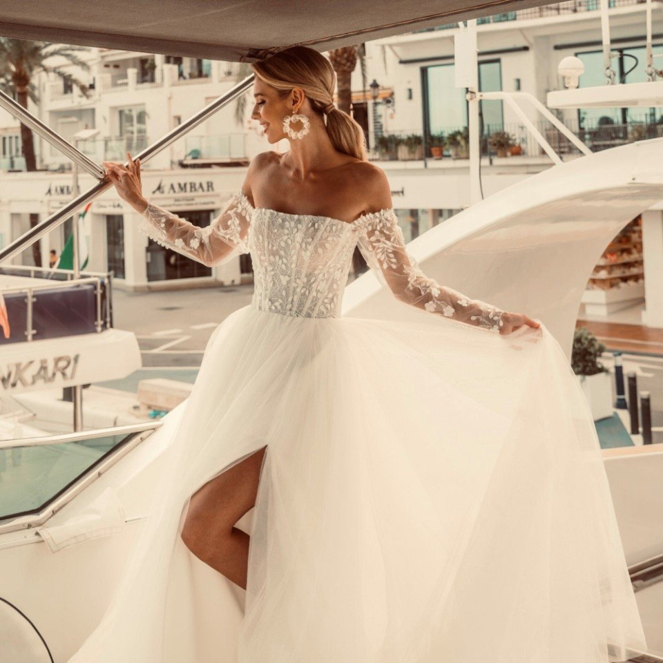 Trouwjurk van Laliza Bridal Boutique impressie 3