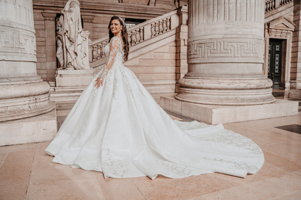 Trouwjurk van ALBERTO AXU Couture overzicht