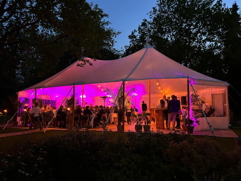 Verhuurartikelen van Bruilofttent Huren impressie 3