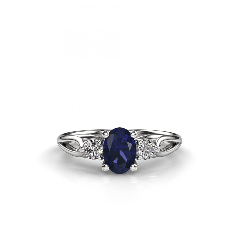 een ovale saffier en diamanten ring