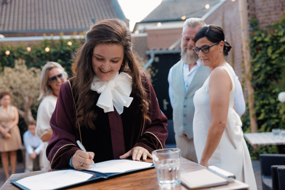 Trouwambtenaar Trouwen met Anouk details