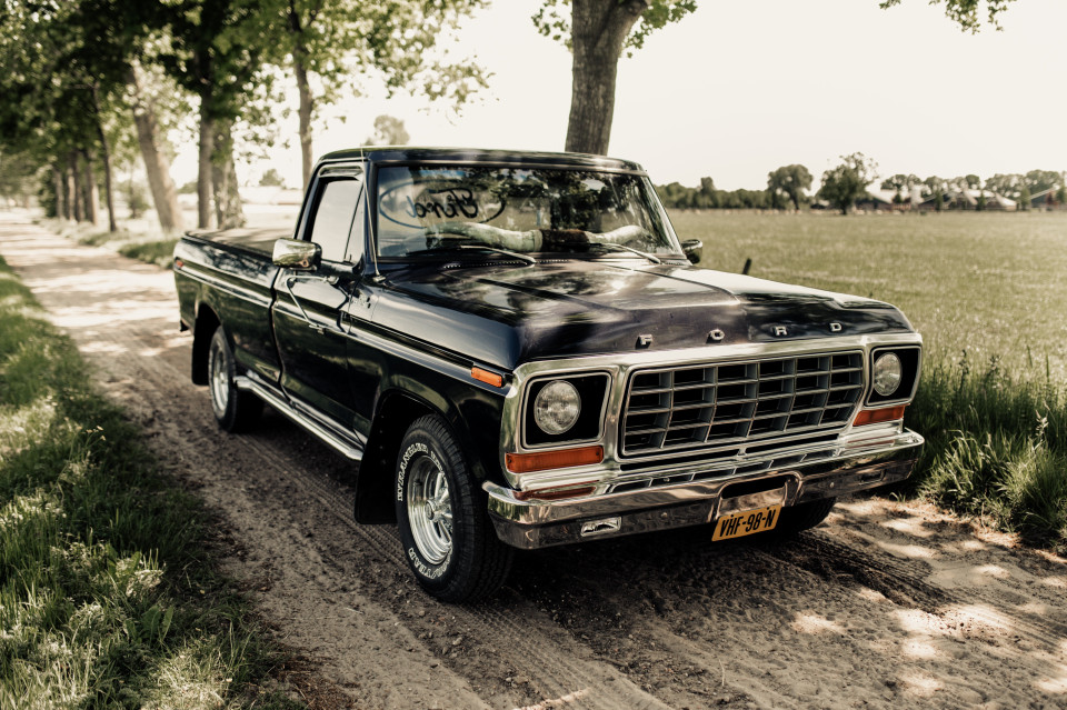 Trouwauto van Veluwse oldtimers impressie 