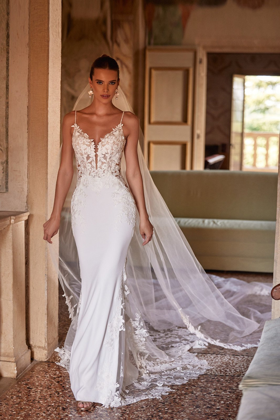 Trouwjurk van Marie Amour impressie 4