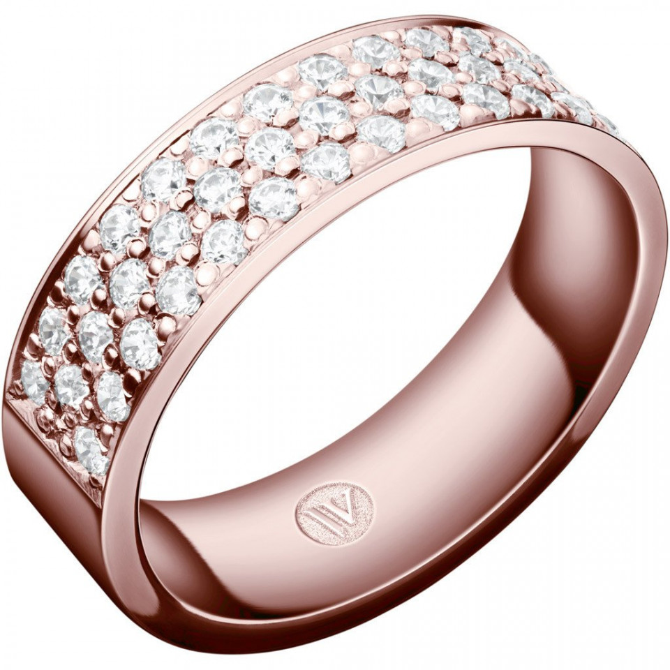 een elegante roségouden band met diamanten