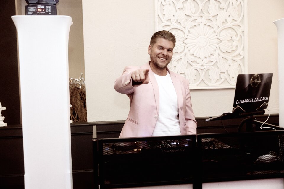 Musik buchen bei Hochzeits & Event DJ Bochum & NRW | DJ Marcel Baudach