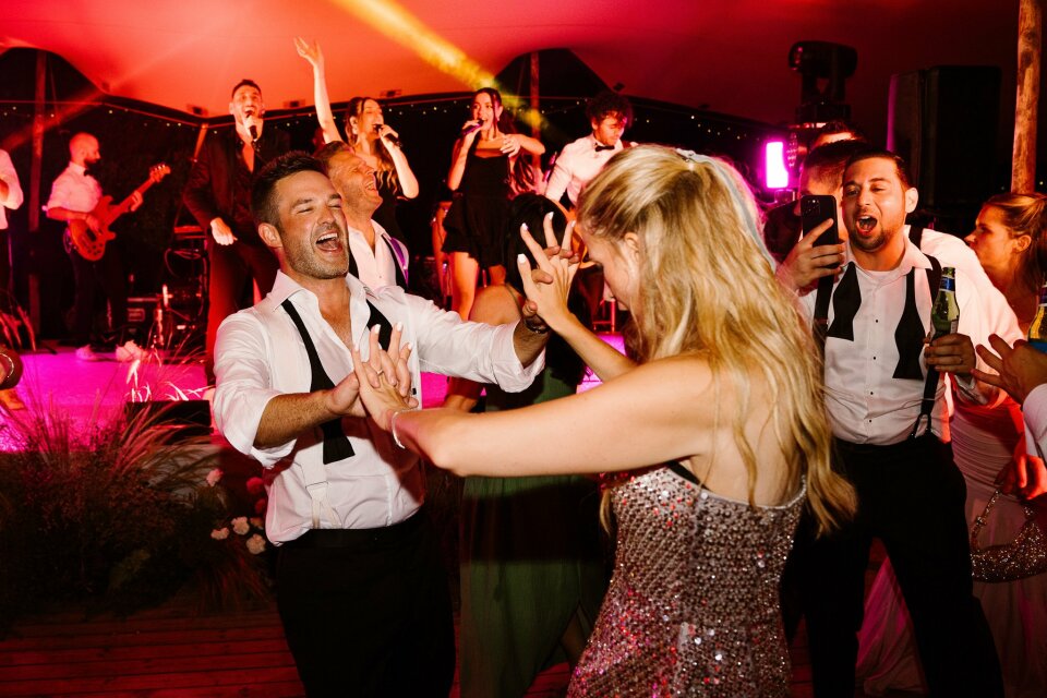 How to Choose a Wedding DJ: What Separates Great DJs from the Rest