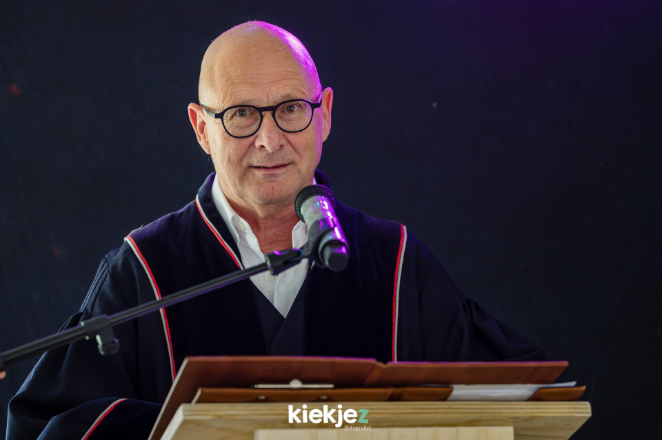 Mathieu Bosch, Trouwambtenaar op maat