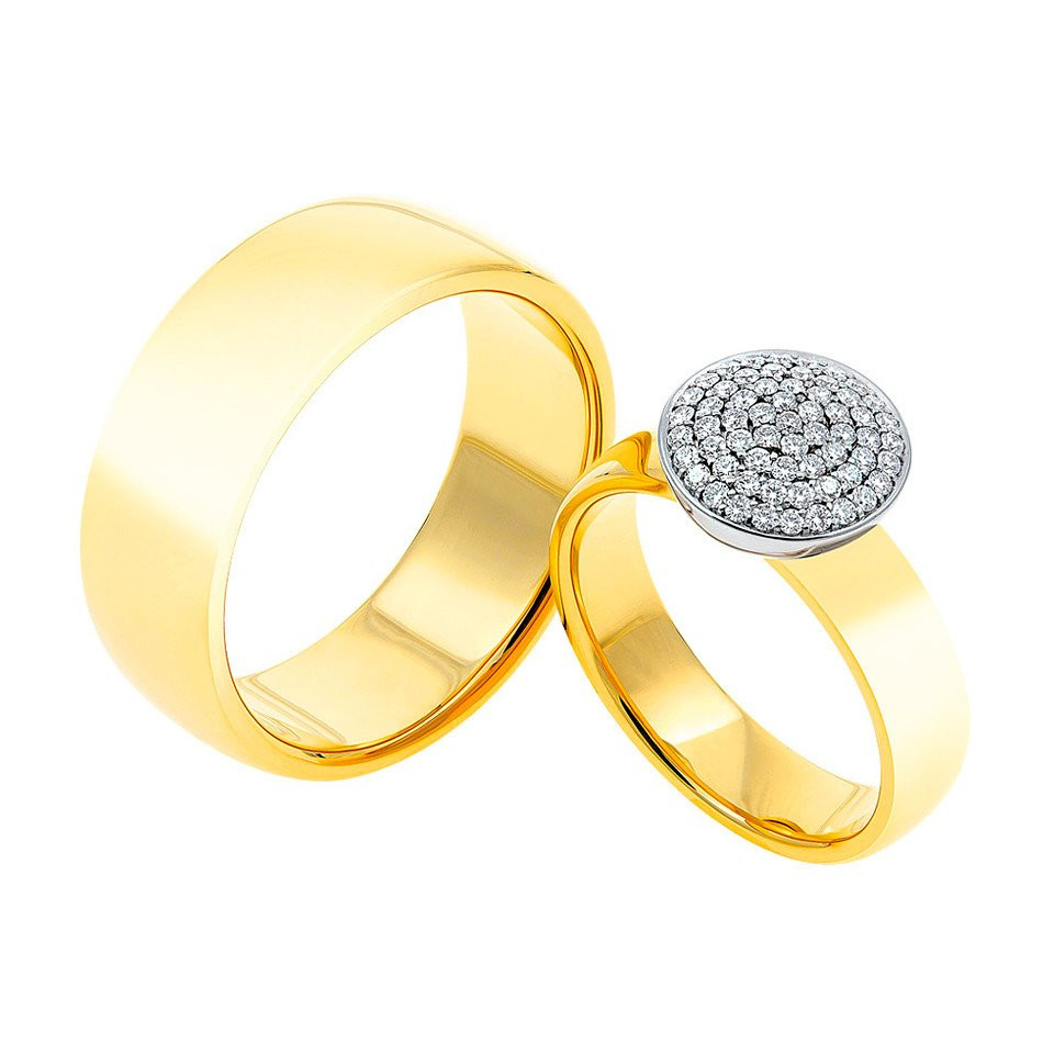 twee geelgouden trouwringen met diamanten