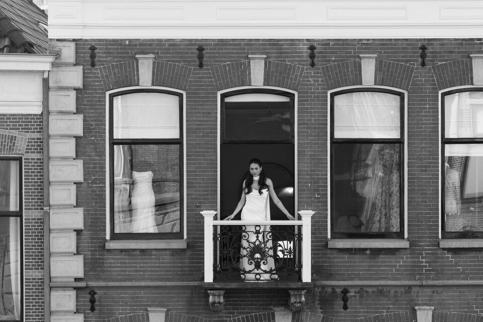 Trouwjurk passen bij De Bruidshoek