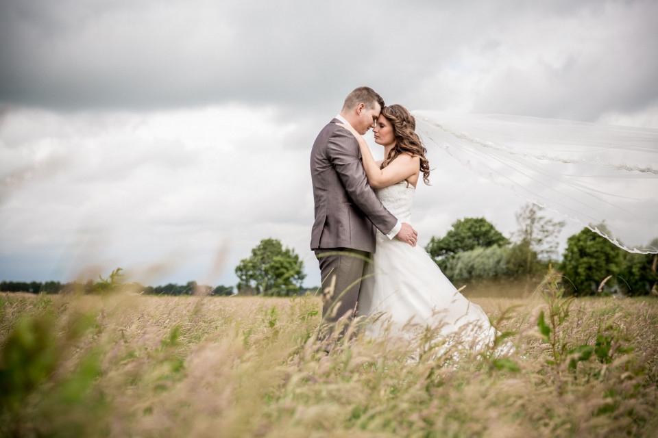 trouwfotografie in het veld