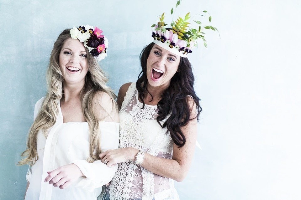 Bruidskapsel met bloemen