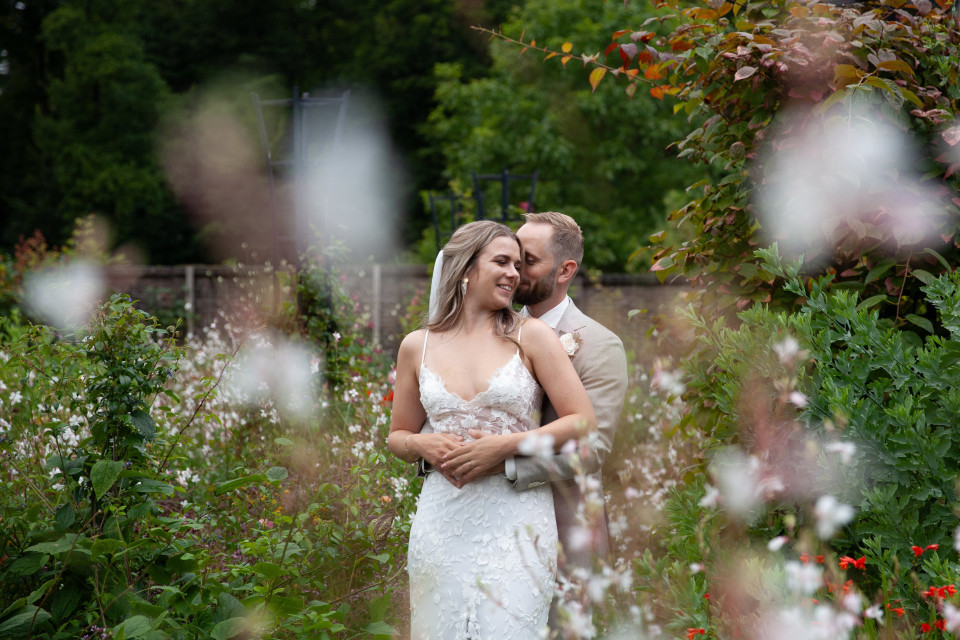 I Shoot Weddings