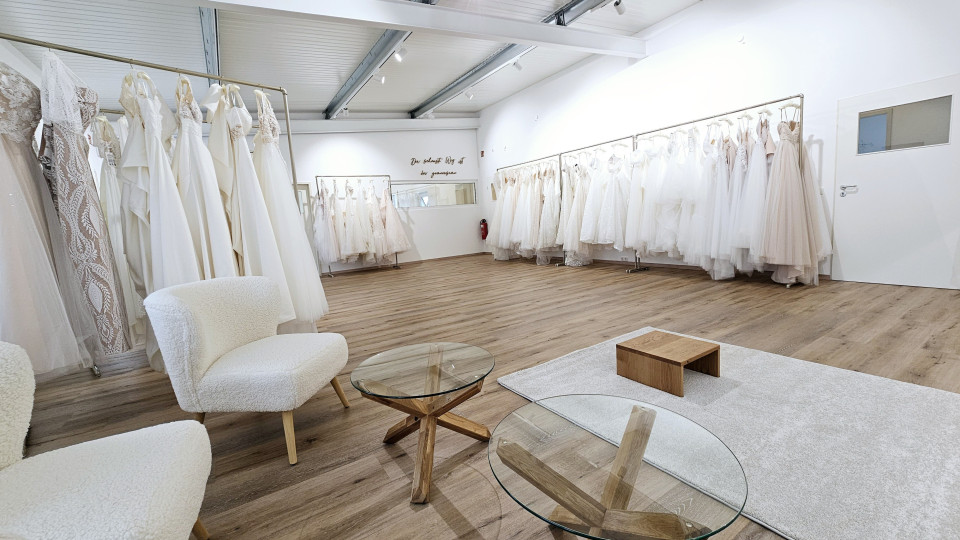 Trouwjurk van Brautmelodie details