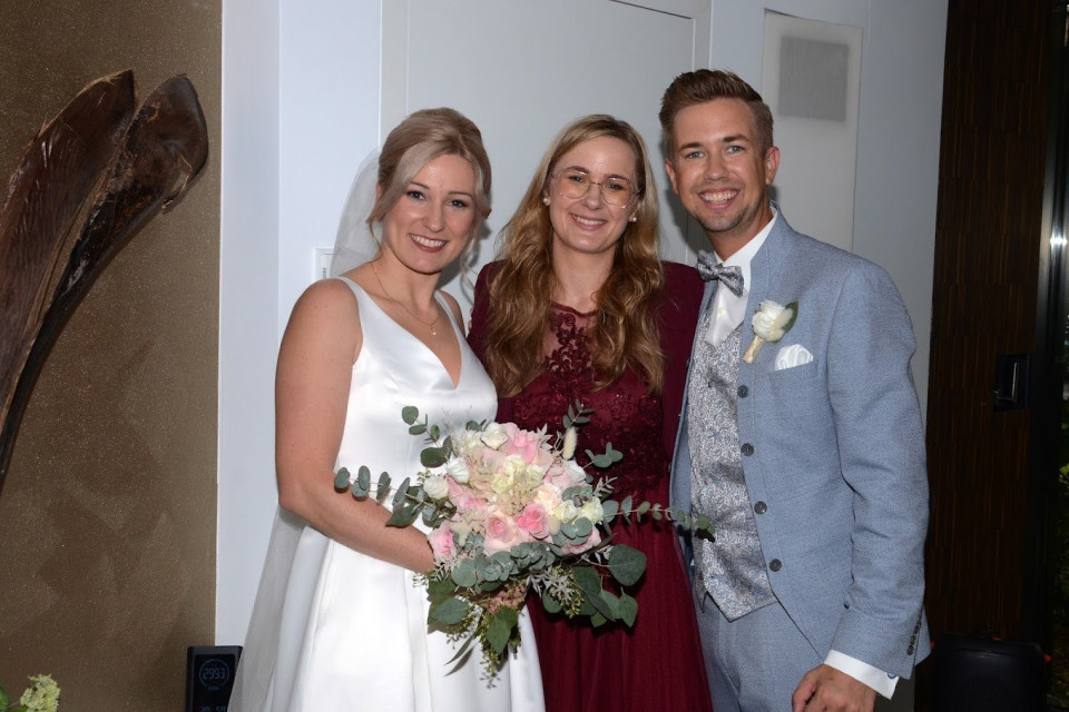 Trouwambtenaar Trauzeit mit Stefanie - freie Traurednerin Stefanie Will impressie