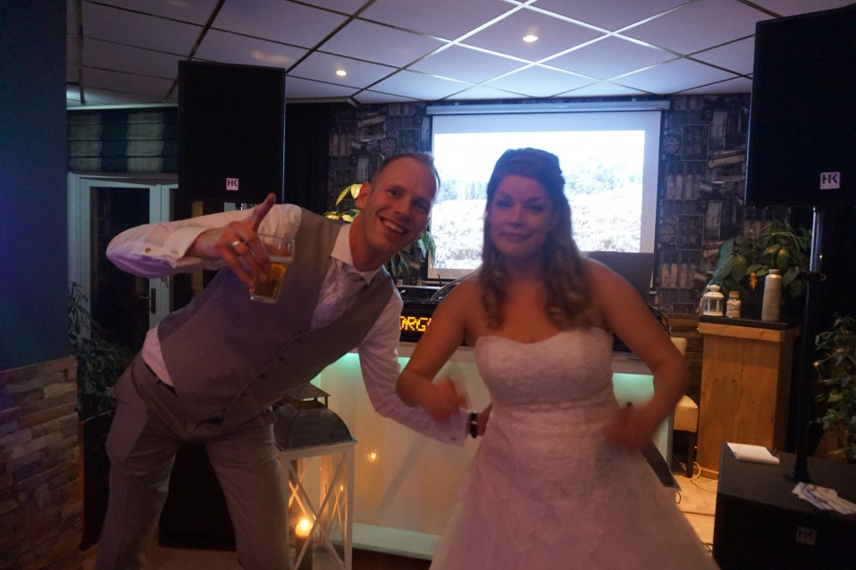 Muziek van DJ Lieverst Sound Zwolle impressie 
