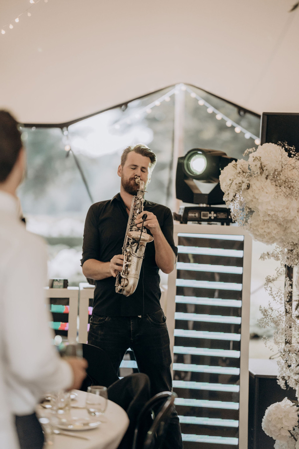 Wedding DJ vs. Live Band: Cost, Vibe, and How to Choose the Right Entertainment