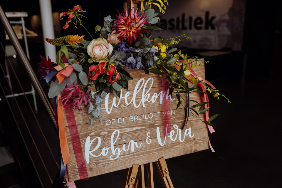 Bruidsboeket van Flower Explosion impressie 