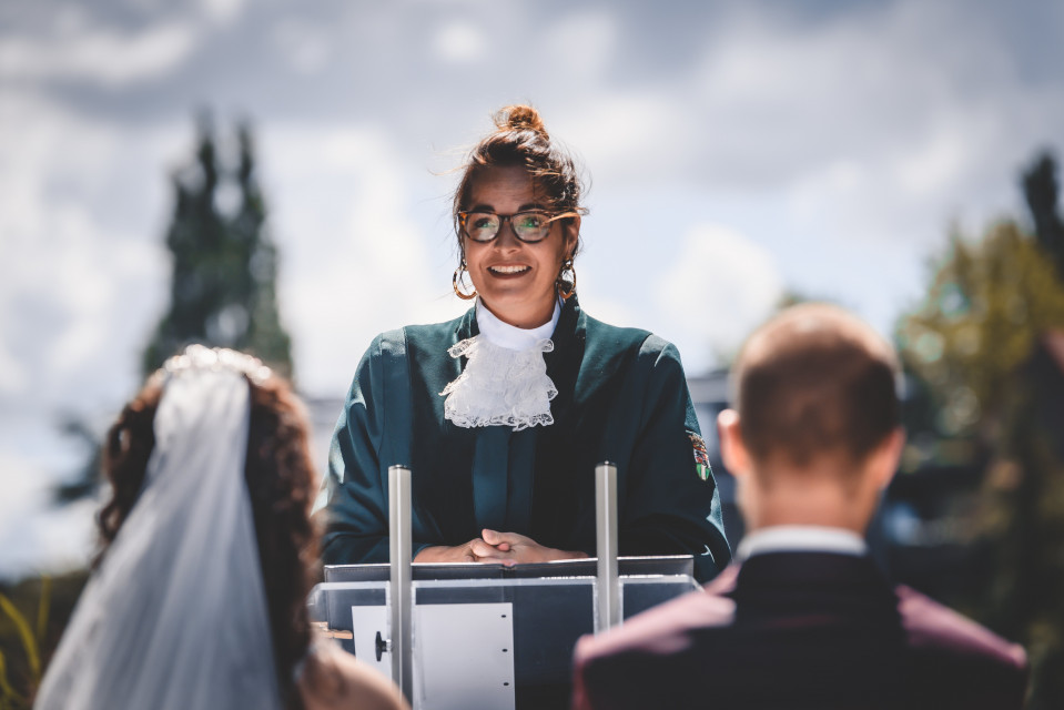 Trouwen met trouwambtenaar Trouwambtenaar Patricia