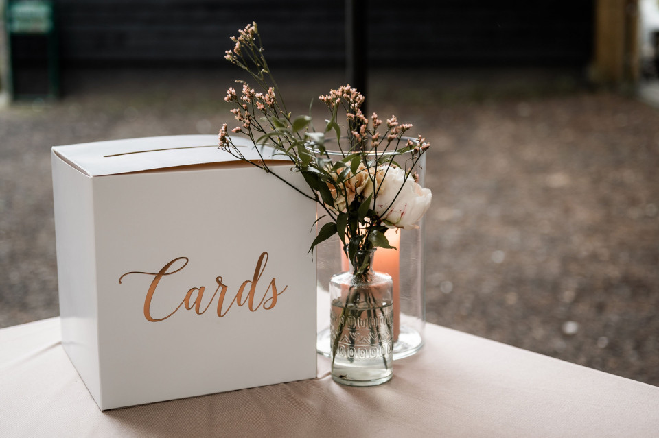 Wedding Card Box and Gift Table Ideas and Tips