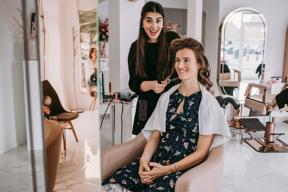 Bruidskapsel door Parbella Hair and Beauty Professionals impressie 3