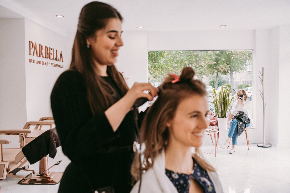 Bruidskapsel door Parbella Hair and Beauty Professionals impressie 4