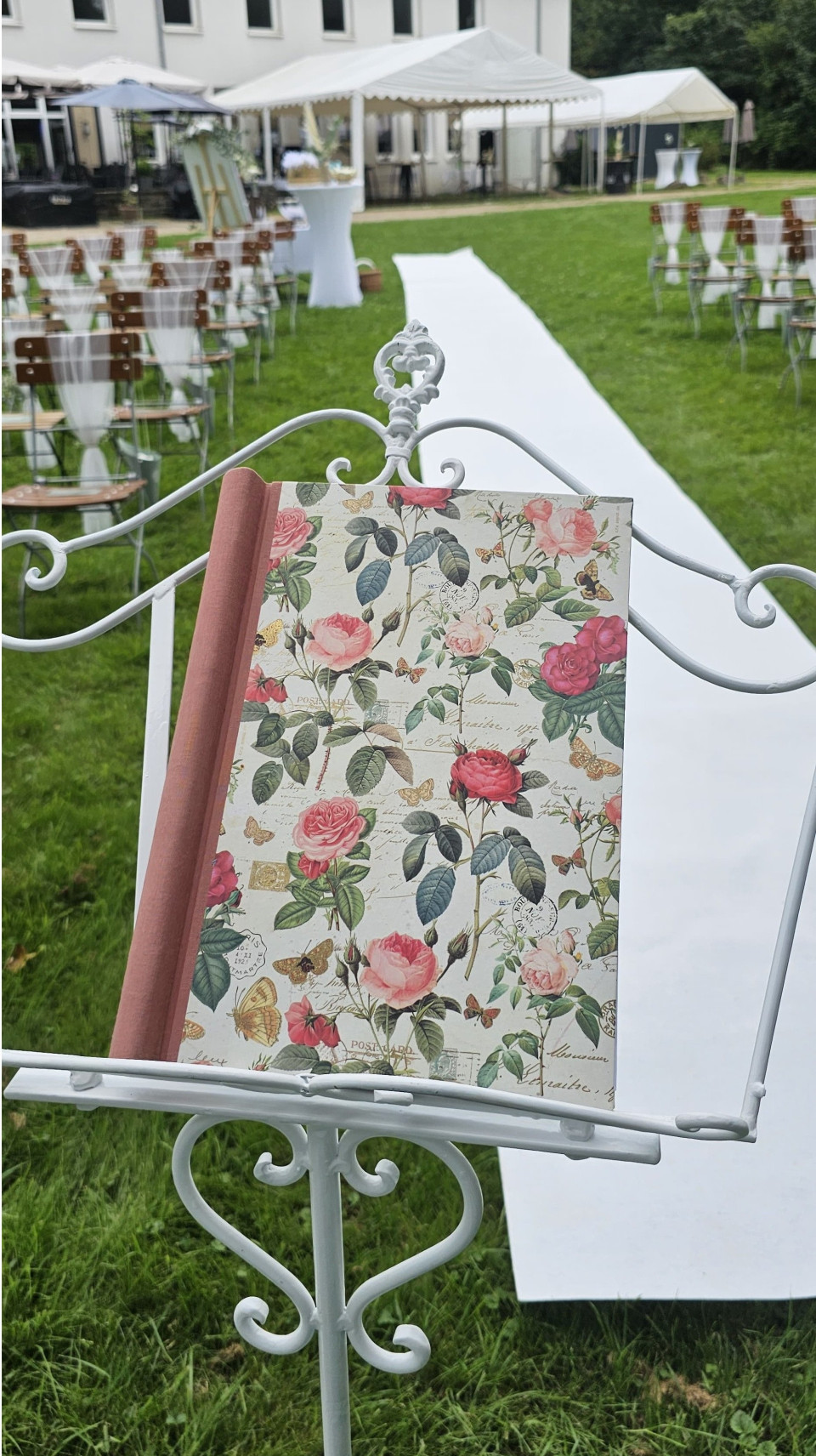 Trouwambtenaar Trauzeit mit Stefanie - freie Traurednerin Stefanie Will impressie 2