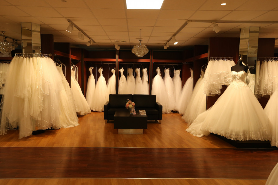 Trouwjurk van BRILLIANT HOCHZEITSMODEN GmbH impressie 2