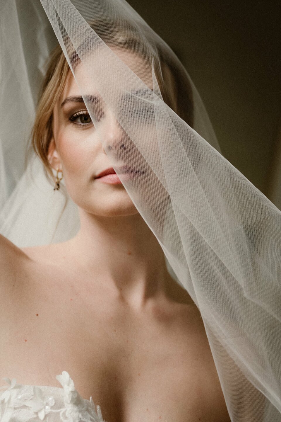 Bruidskapsel laten maken bij Opgekleurt