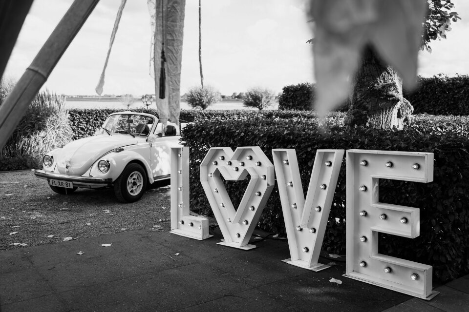 Trouwauto huren bij Libelle Trouwauto’s