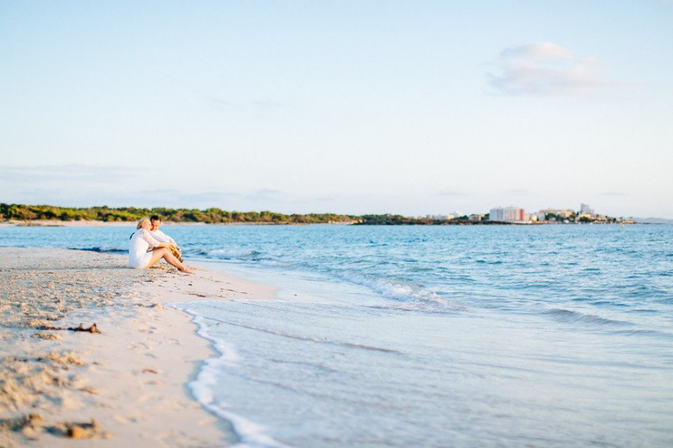 stel dat op het strand zit voor de oceaan